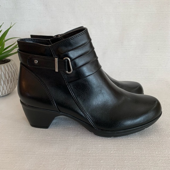 comfort plus by Predictions Shoes Comfort Plus By Predictions Black